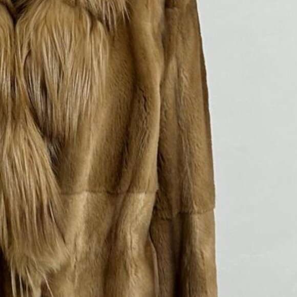 Vintage gorgeous preloved- FUR  - MINK PLUKED WITH fox COLLARD - Picture 6 of 6